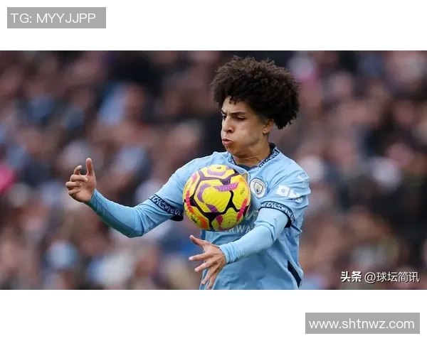 曼城与埃弗顿比赛因天气原因延期球迷期待新赛程安排