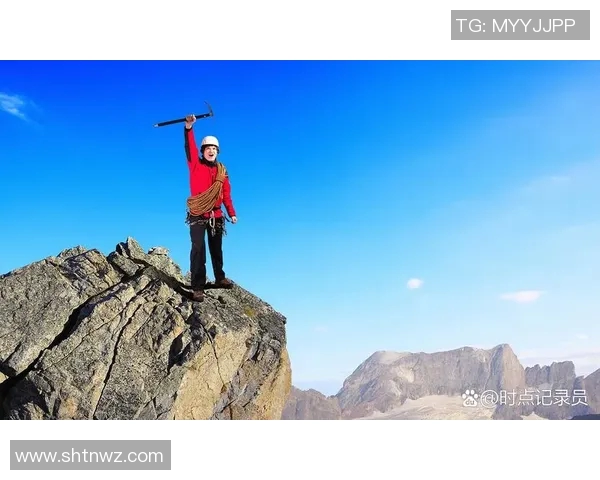 重庆攀岩队团队协作引发热议背后的争议与思考 重庆攀岩队团队协作引发热议背后的争议与思考