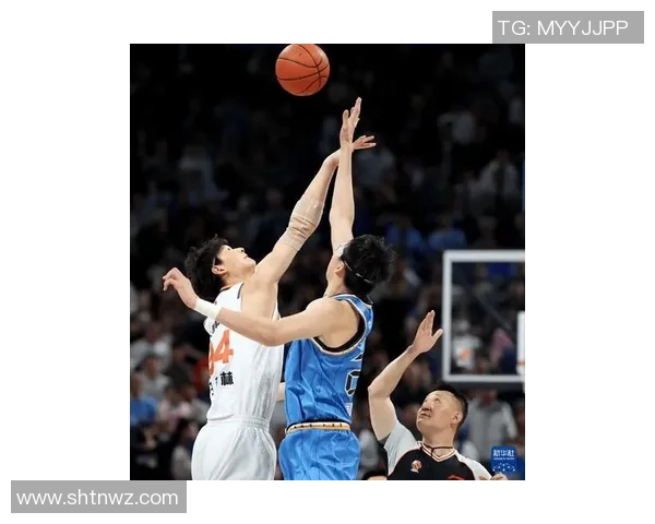 上海久事迎战北控强强对决引发球迷热议与期待 上海久事迎战北控强强对决引发球迷热议与期待