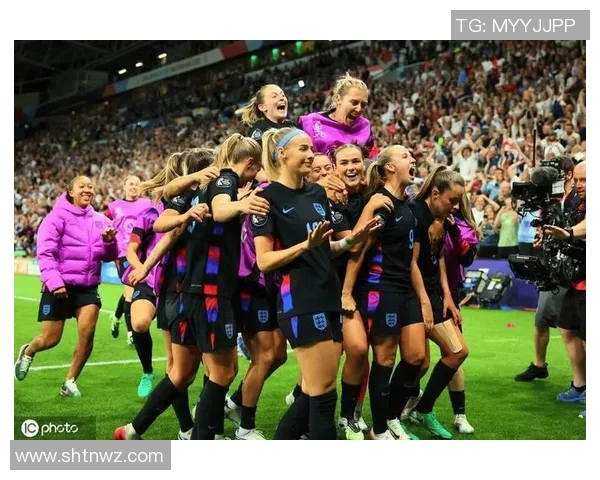 丹麦女足与波黑女足激战正酣争夺欧洲女足赛场的荣耀与未来