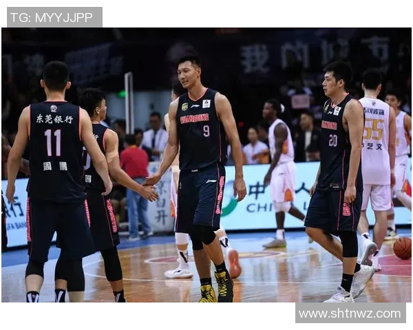 广东东莞男篮迎战深圳队全力争胜展现篮球激情与团队精神 广东东莞男篮迎战深圳队全力争胜展现篮球激情与团队精神